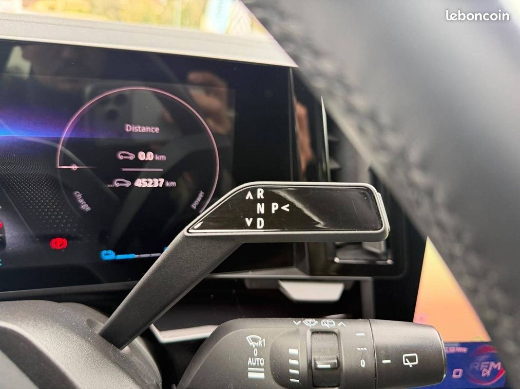 RENAULT Austral E-Tech hybrid 200 Techno (image 29)