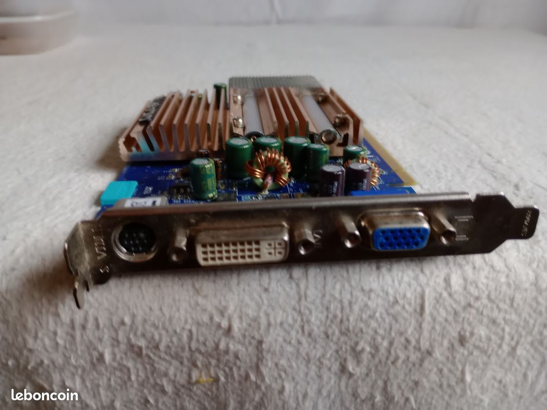 Carte Graphique GIGABYTE GV-NX73S256T-RH - PCI-E - GeForce - Occasion