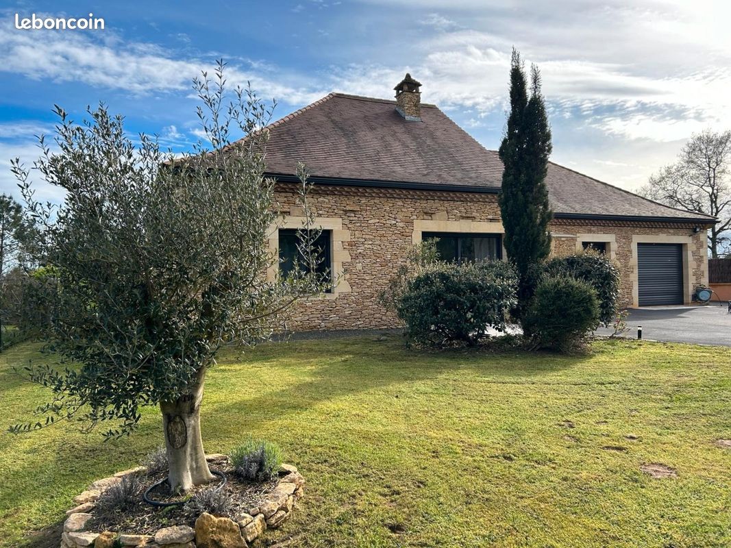 Maison 6 pièces 148 m² · à Cublac · 148 m² · 329 000 €
