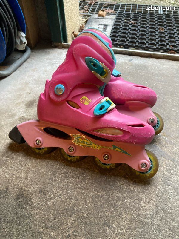 Roller rose decathlon taille 35 Sport Plein air