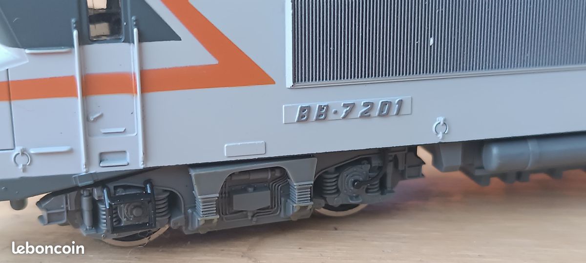 Locomotive électrique BB 7201, livrée d'origine