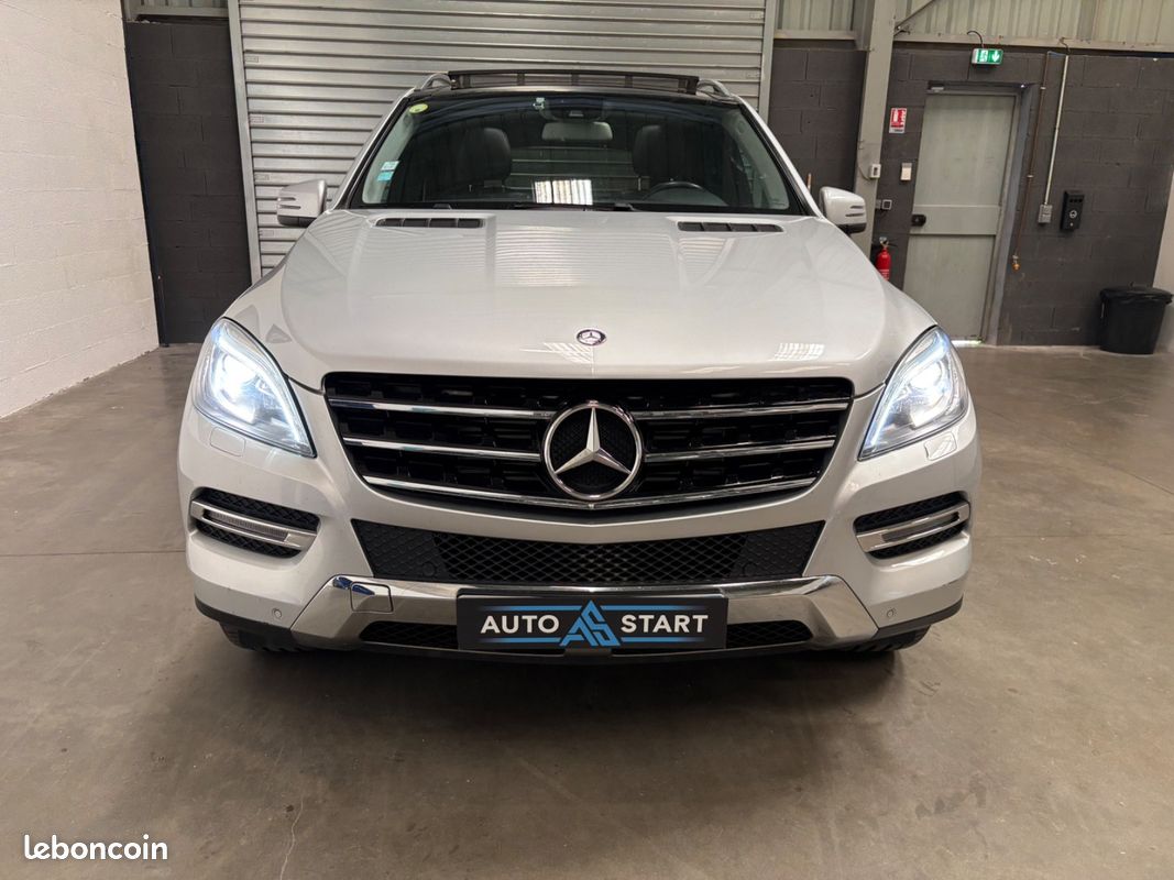 Mercedes ML 250 CDI 7G-DCT / ENTRETIEN MERCEDES / TOIT OUVRANT PANO / ATTELAGE / SIEGES AV ELEC & CHAUFFANTS (image 5)