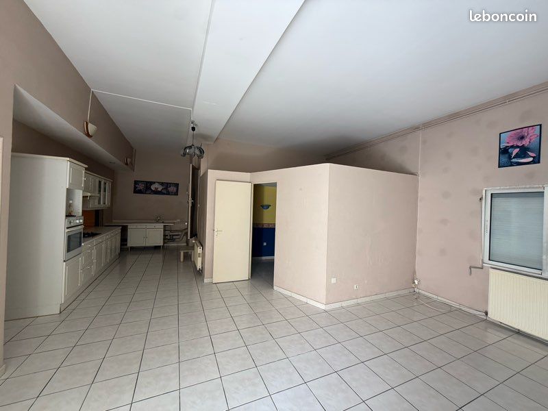 Appartement 3 pièces 88 m² · à Saint-Bonnet-de-Mure · 88 m² · 800 €