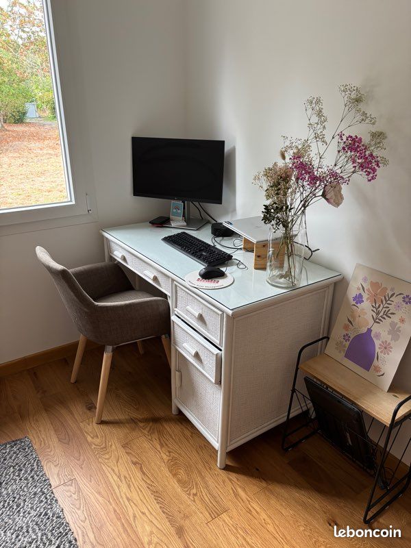 Bureau rotin (image 1)