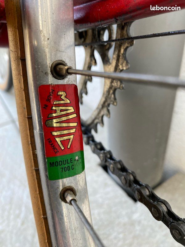 Ancienne plaque de vélo THIELY France bicyclette bike bicycle headbadge rouge