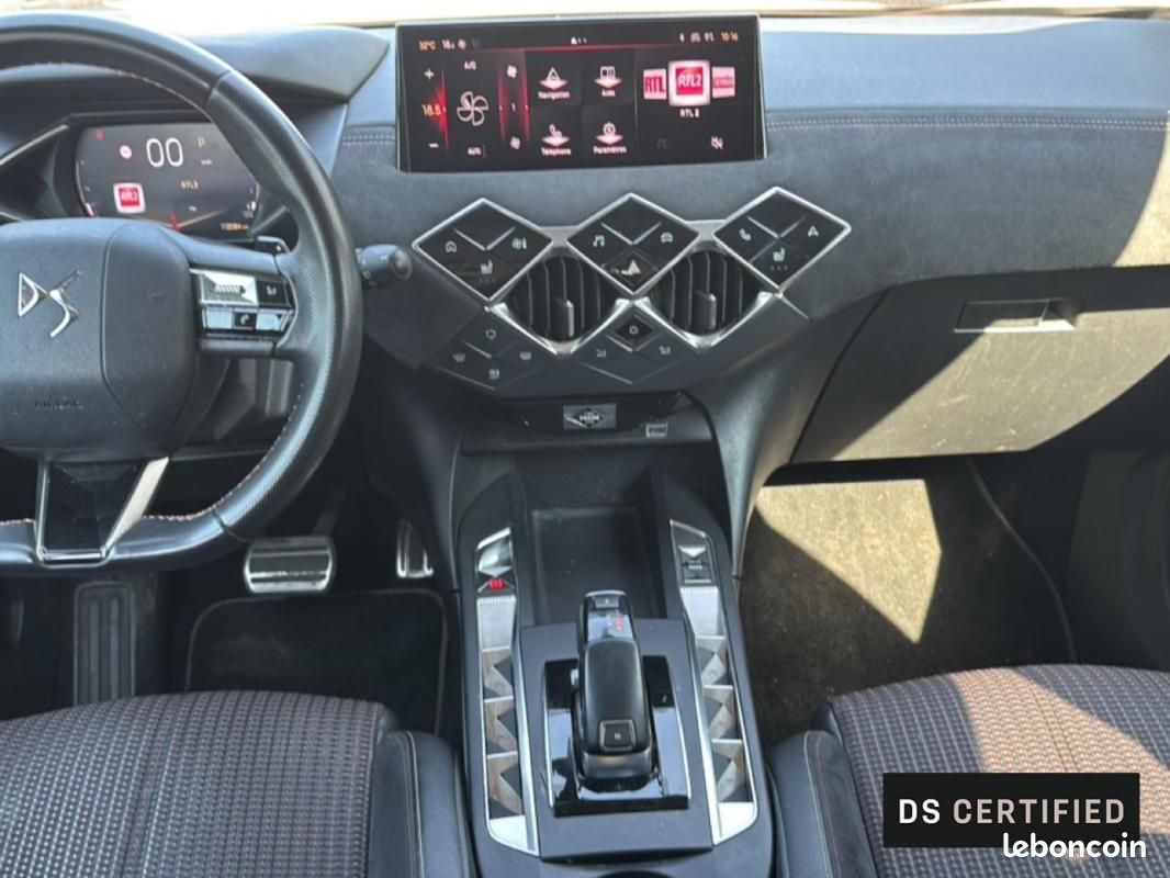 DS 3 BlueHDi 130 EAT8 Performance Line+ (image 8)