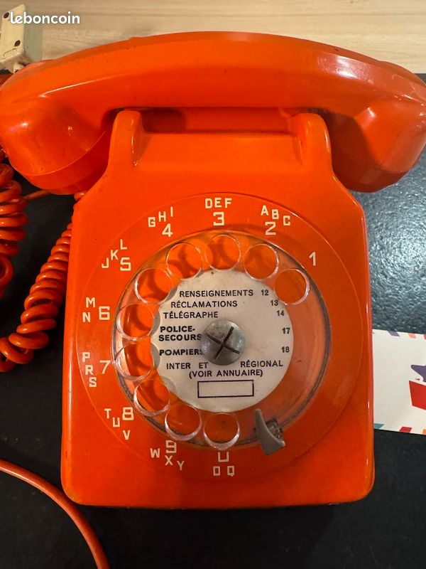 téléphone socotel orange vintage années 70 à cadran