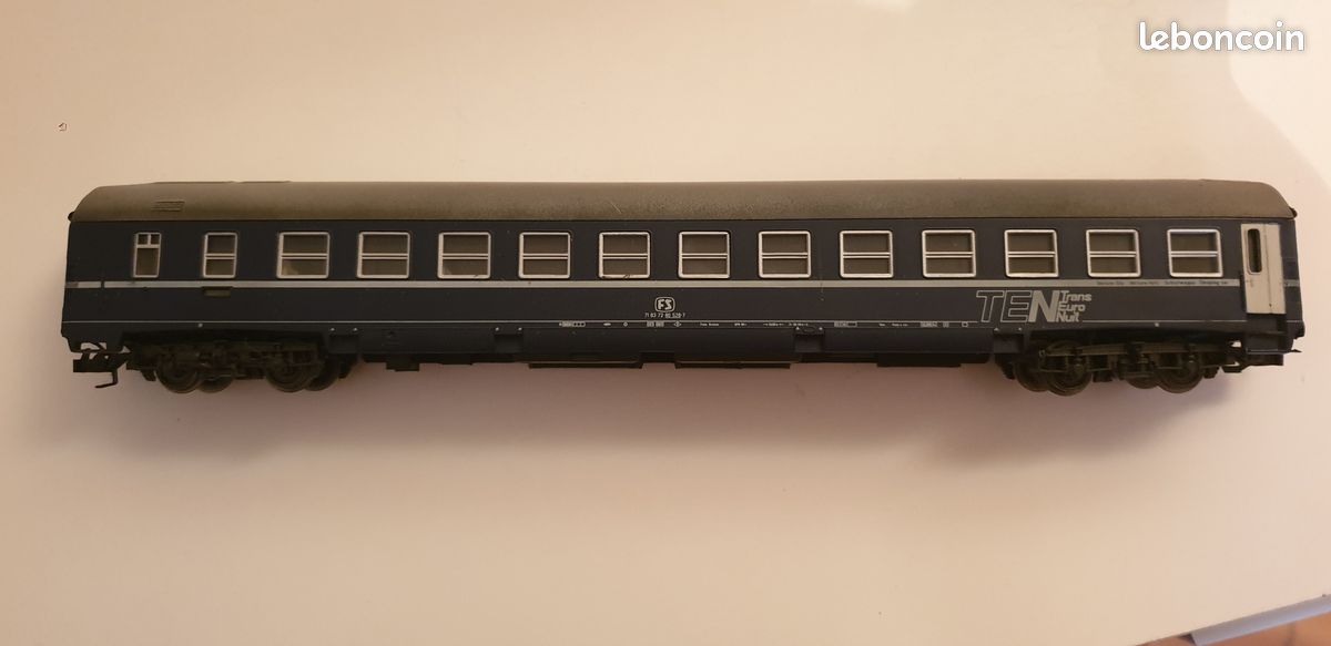 Ho. Voiture lit ten.fs.rivarossi (image 1)