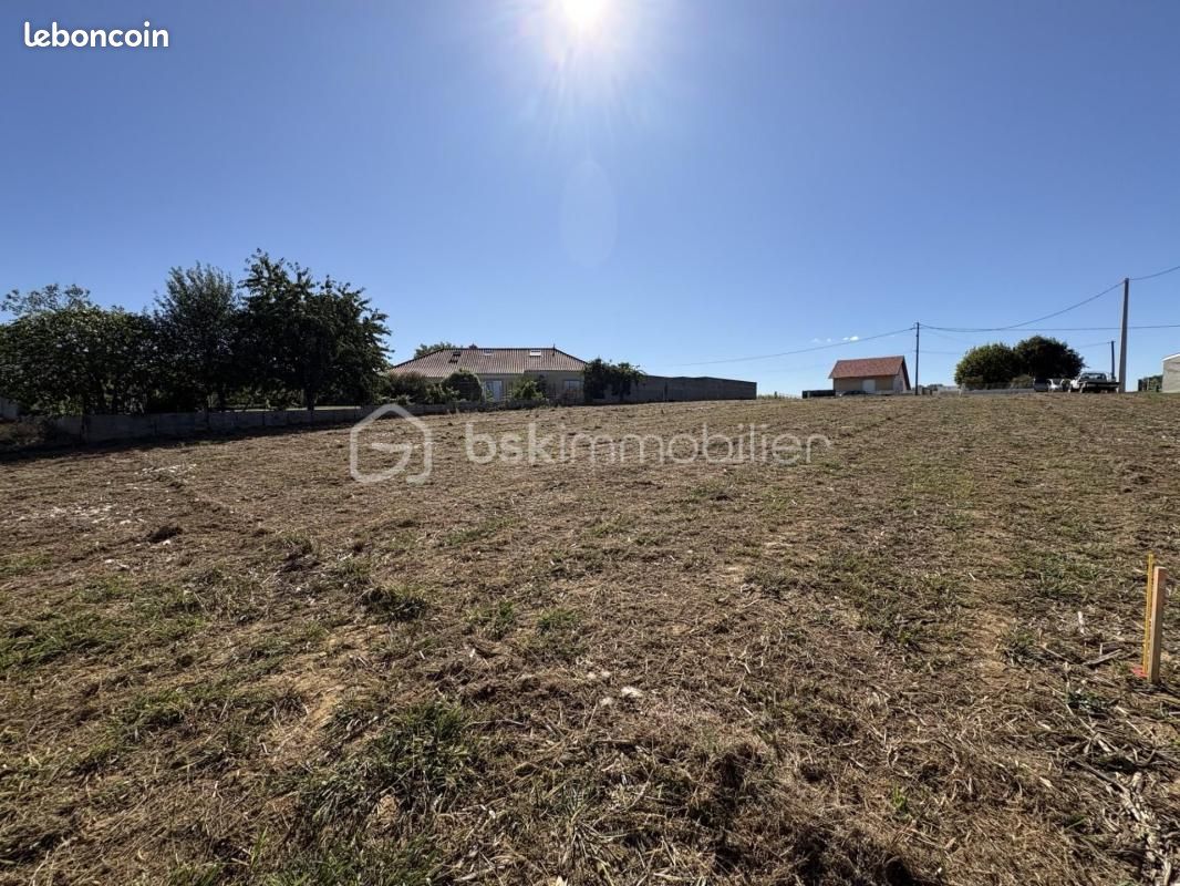 Terrain 1 523 m² Boulin · 45 000 €