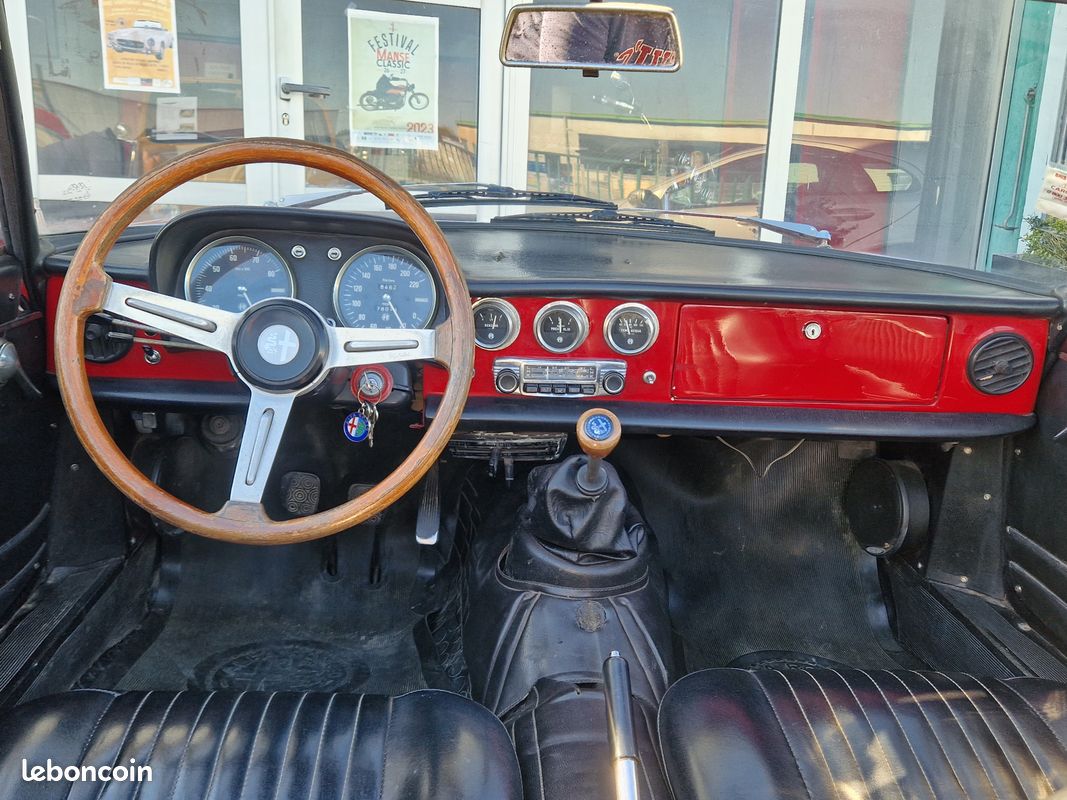 Alfa Roméo 1600 Spider - 1968 (image 9)