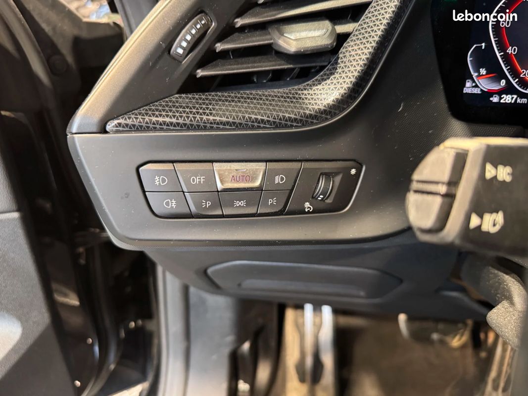 BMW SERIE 2 GRAN COUPE F44 220d 190 ch BVA8 M Sport / Suivi BMW / Sièges + volant chauffant / CarPlay / Caméra (image 23)