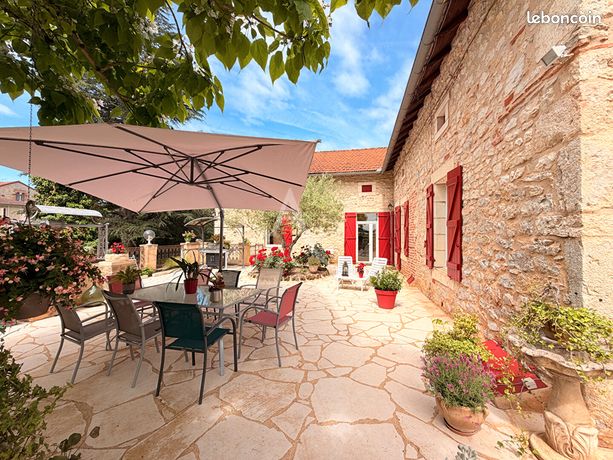 Maison 6 pièces 194 m²