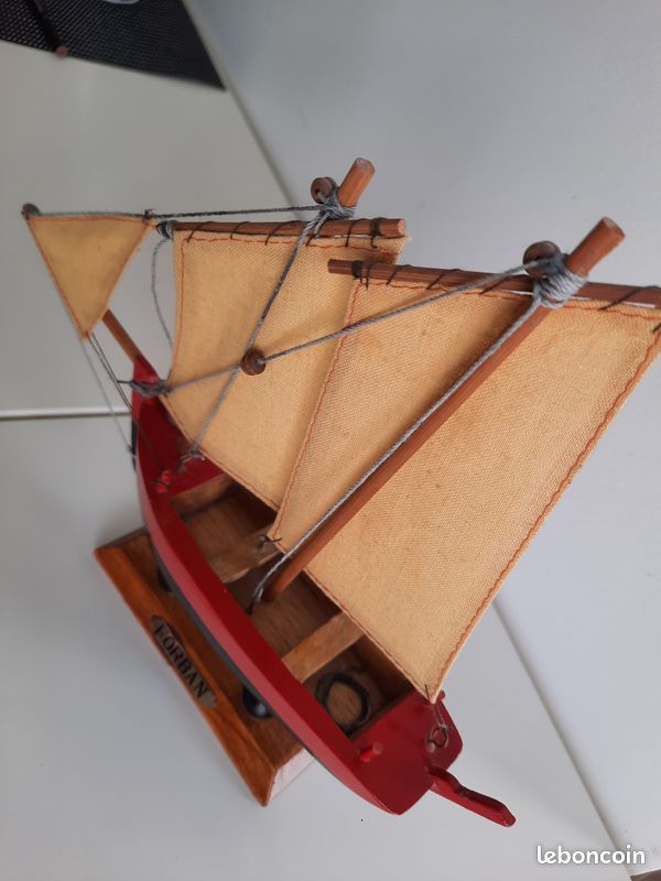 Modèle De Voilier Miniature En Bois 16 Cm – Déco Marine Faite Main | Artisanat Pour Bureau, Maison Et étagère