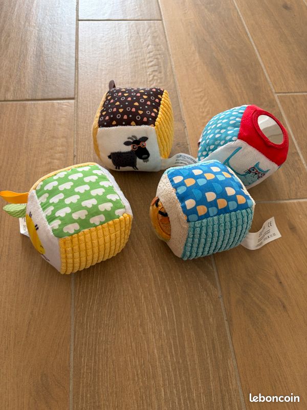 Balle d'Activités Souple Eurekakids CUCU 3M+ - Dès 3 mois Balle d'Activités Souple Eurekakids CUCU 3M+ - Dès 3 mois