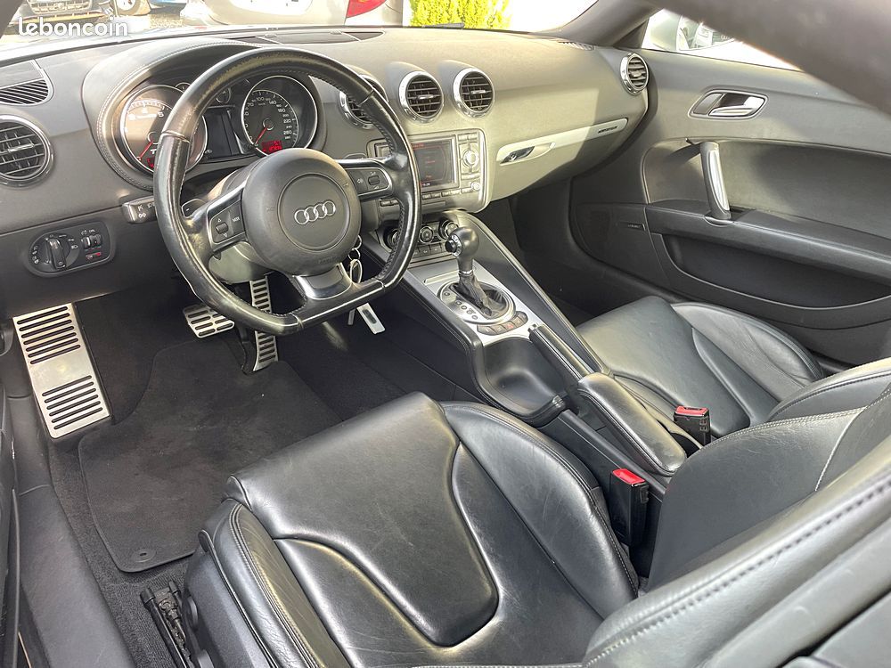 Audi audi tt 3.2l v6 pack r8 250ch 2007 (image 8)