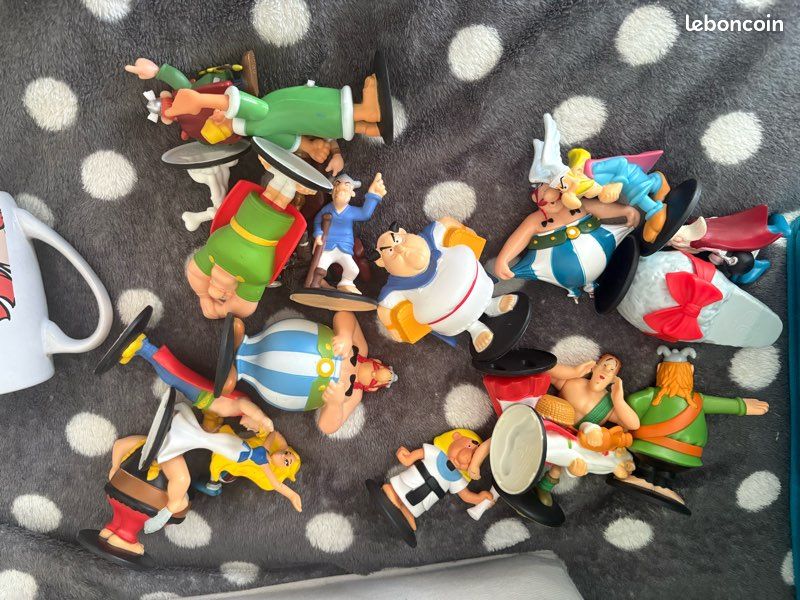 Lot De 89 Figurines Obélix – Plastoy – Occasion – Collection