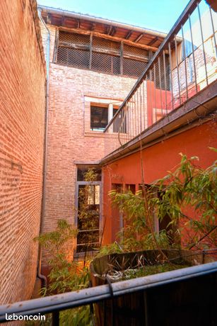 Maison 10 pièces 437 m²