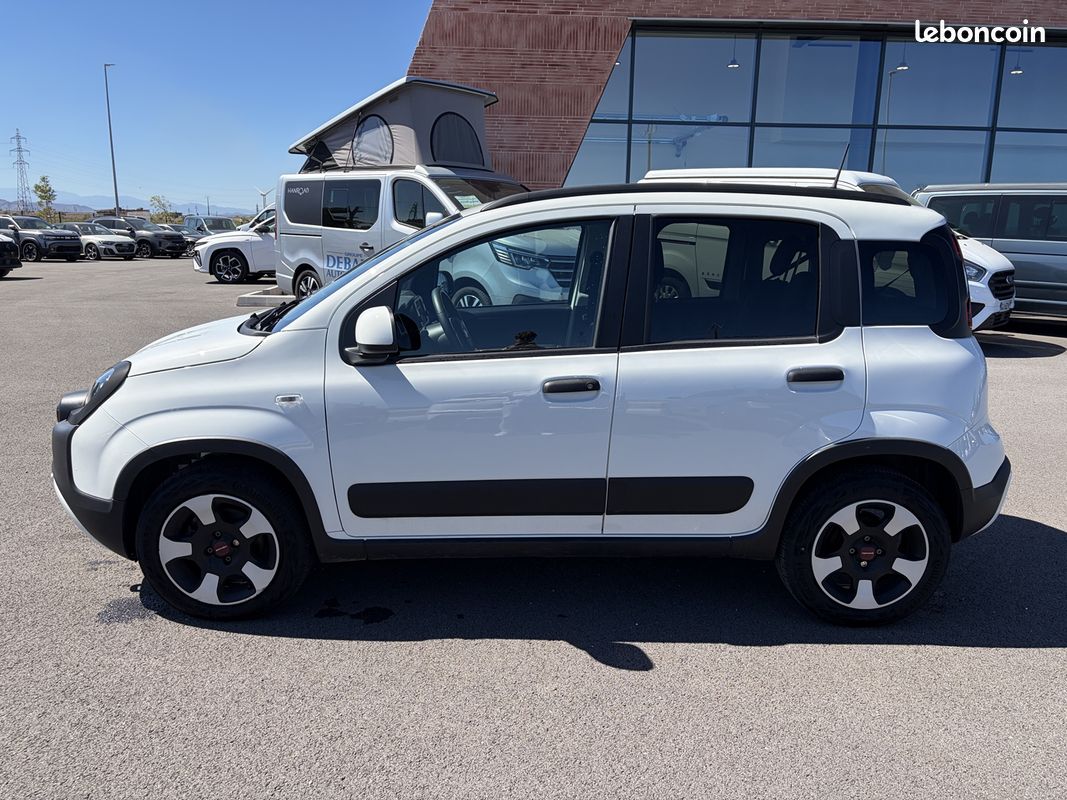 Fiat PANDA 1.0 70CH BSG S&S CROSS (image 8)