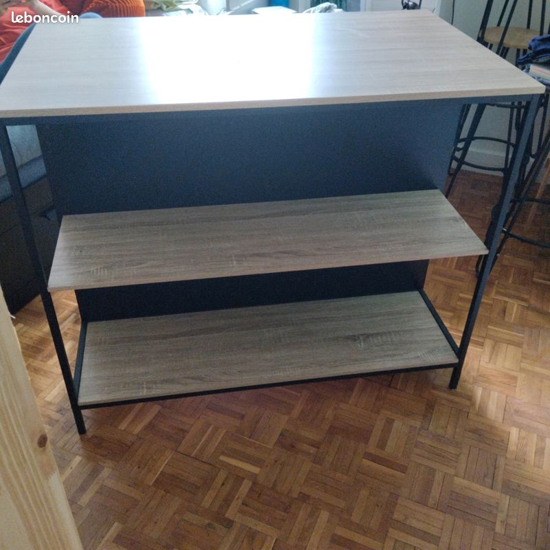 Table (image 3)