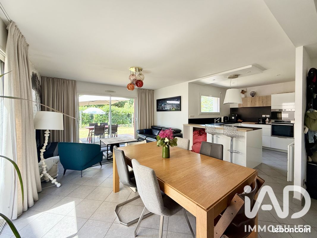 Maison 5 pièces 97 m² · à Sucé-sur-Erdre · 97 m² · 335 000 €
