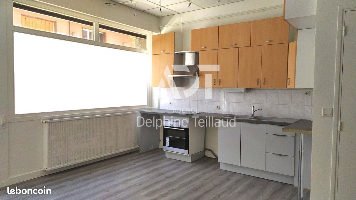 Appartement 3 pièces 53 m² · à Grenoble · 53 m² · 611 €/mois