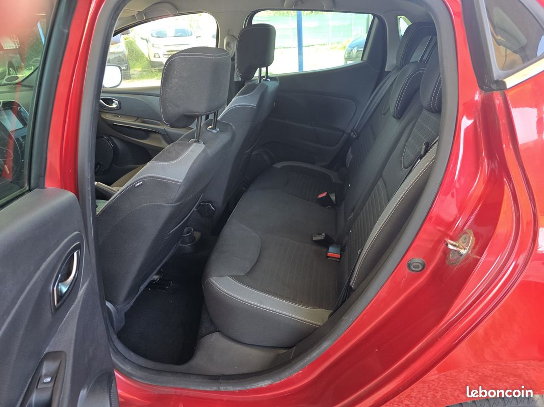 RENAULT Clio IV 5 Portes 0.9 TCe eco2 90 cv (image 3)
