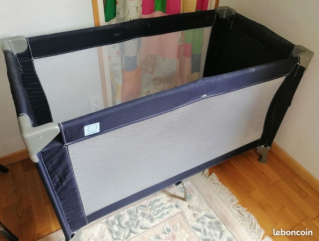 Lit parapluie pour enfant (image 1)
