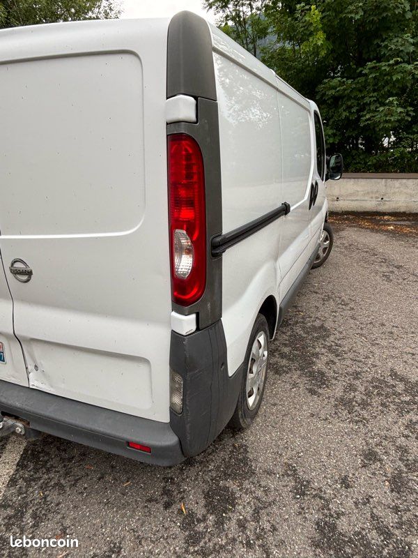 Nissan primastar Renault trafic (image 2)
