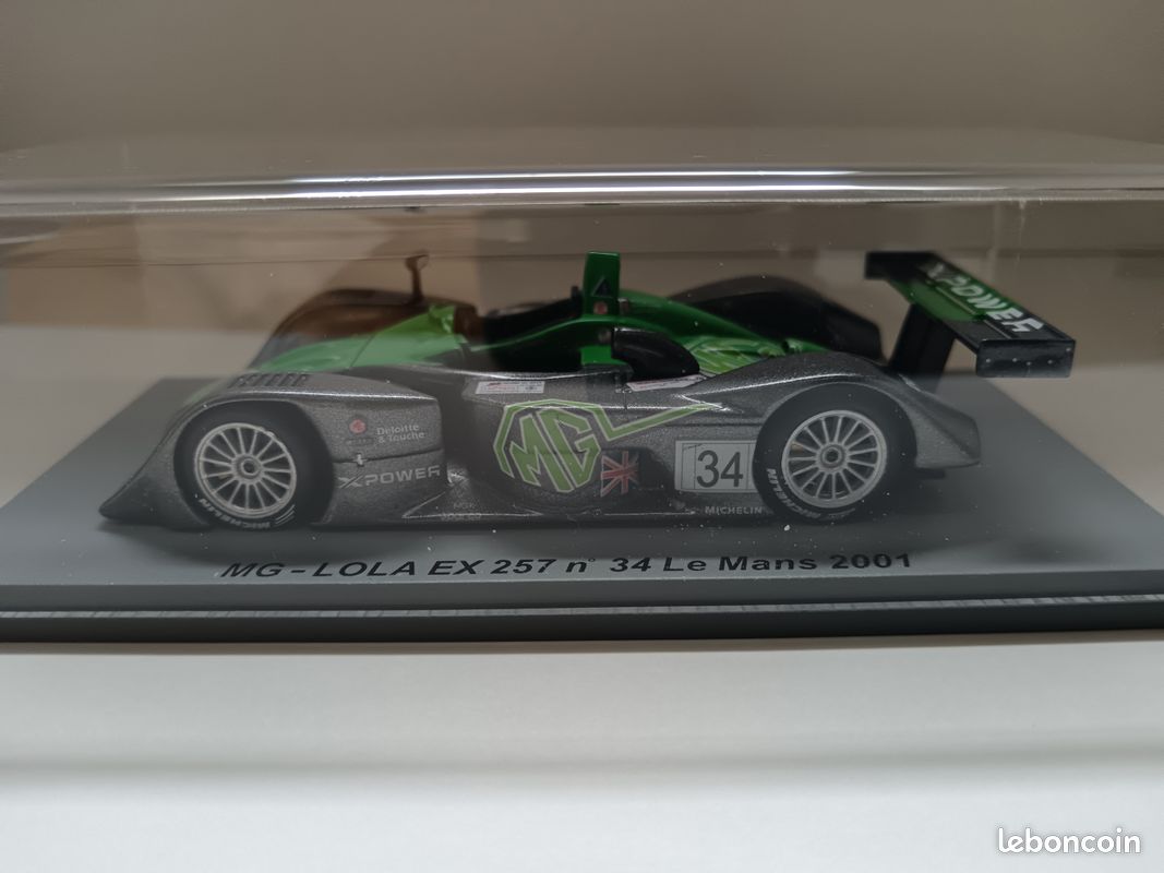 MG Lola EX257 24 Heures Le Mans 2004(IXO-ALTAYA) 1/43