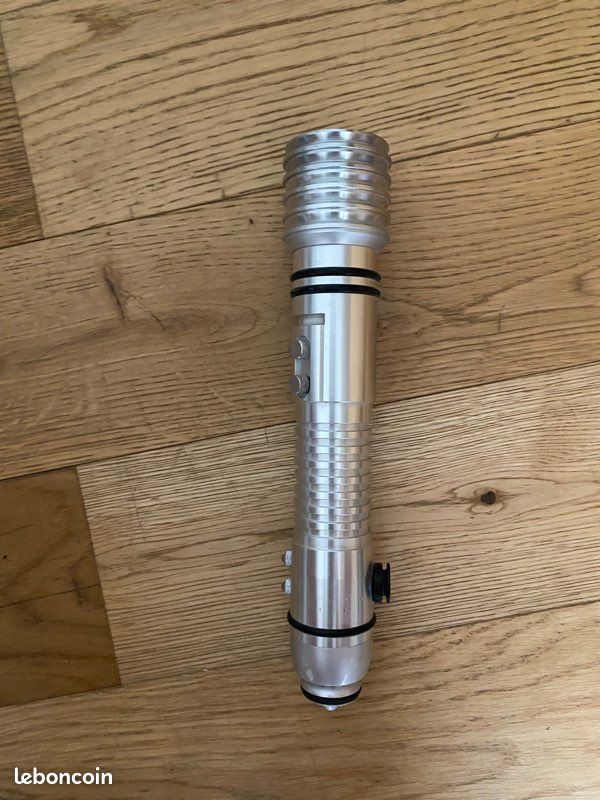 Sabre laser Star Wars officiel (image 3)