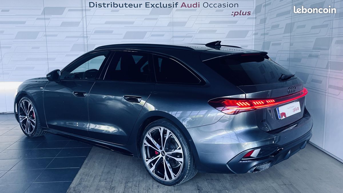 AUDI A5 Avant TFSI 150 ch S tronic 7 S line (image 3)
