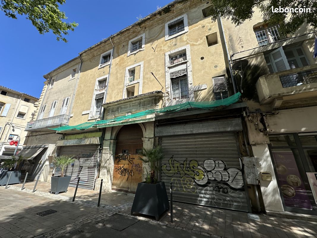 Appartement 5 pièces 364 m² · à Carpentras · 364 m² · 160 000 €