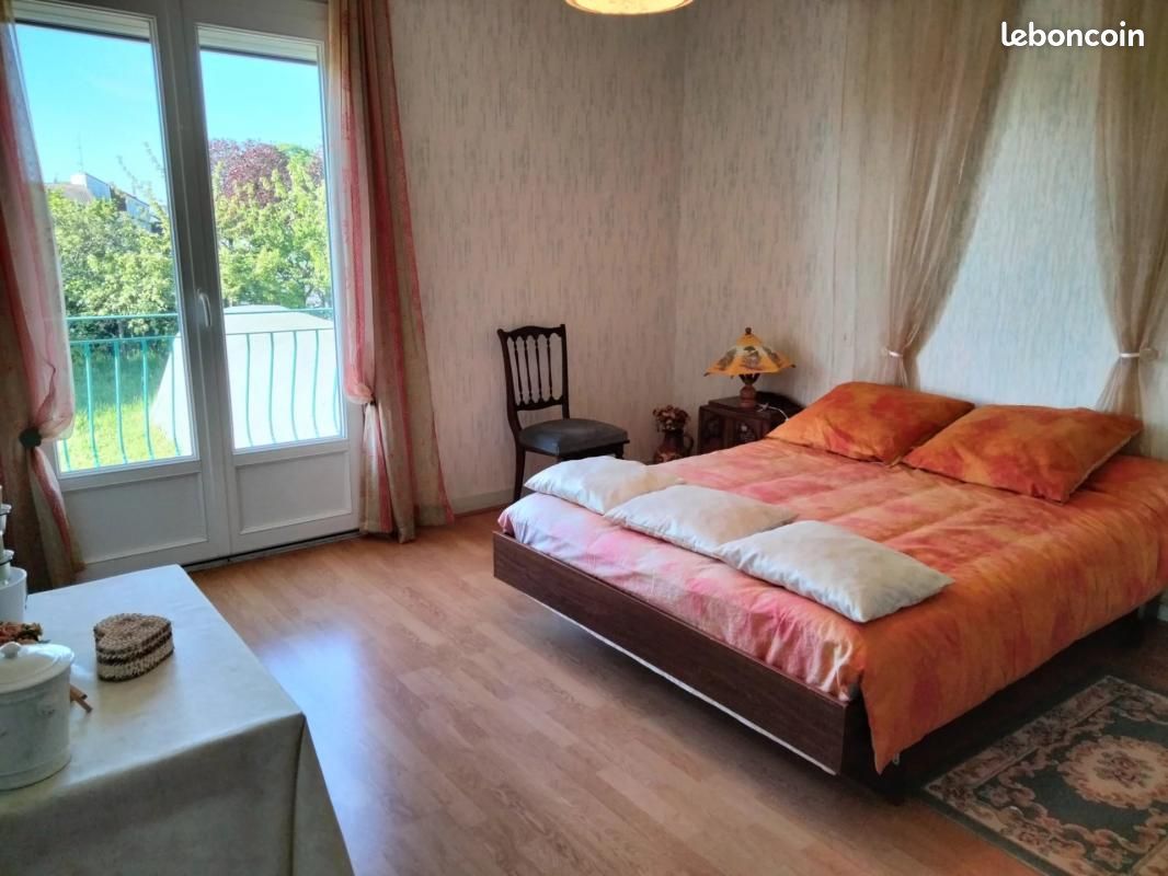 Maison 6 pièces 140 m² - Neuville-de-Poitou 86170 (image principale 14)