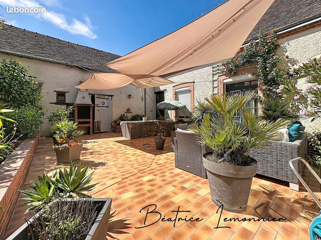 Maison 8 pièces 185 m² · à Boynes · 185 m² · 249 000 €