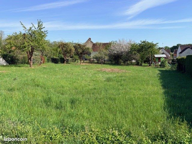 Terrain 1357 m² · à Seignelay · 1 357 m² · 85 000 €