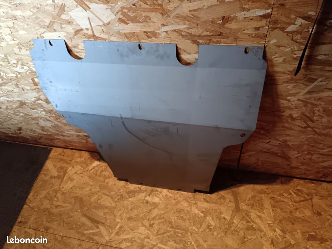 Protection sous moteur clio 4 tôle dci essence (image 1)