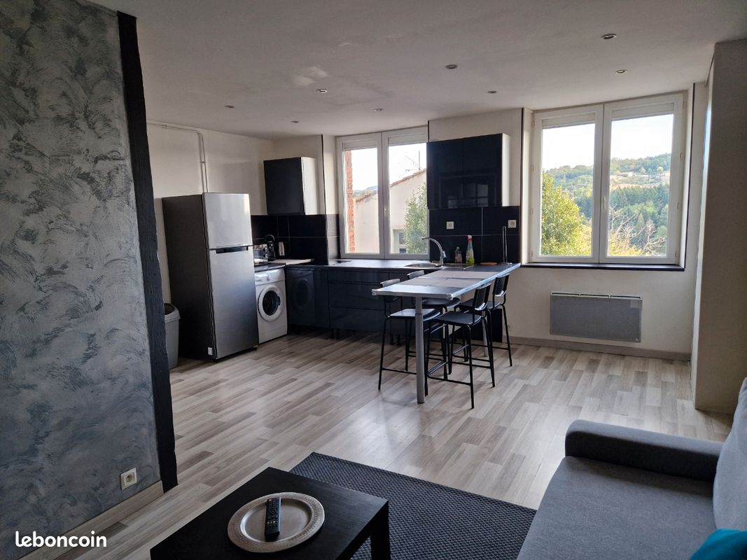 Appartement 2 pièces 40 m² · à Saint-Genest-Lerpt · 40 m² · 600 €/mois