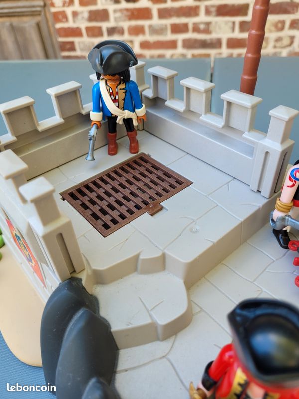 Playmobil fort pirates et prison (image 5)