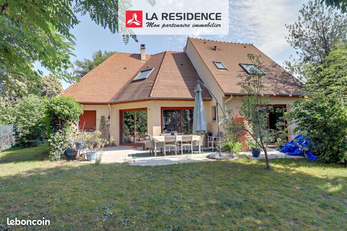 Maison 7 pièces 140 m² · à Verneuil-sur-Seine · 140 m² · 555 000 €