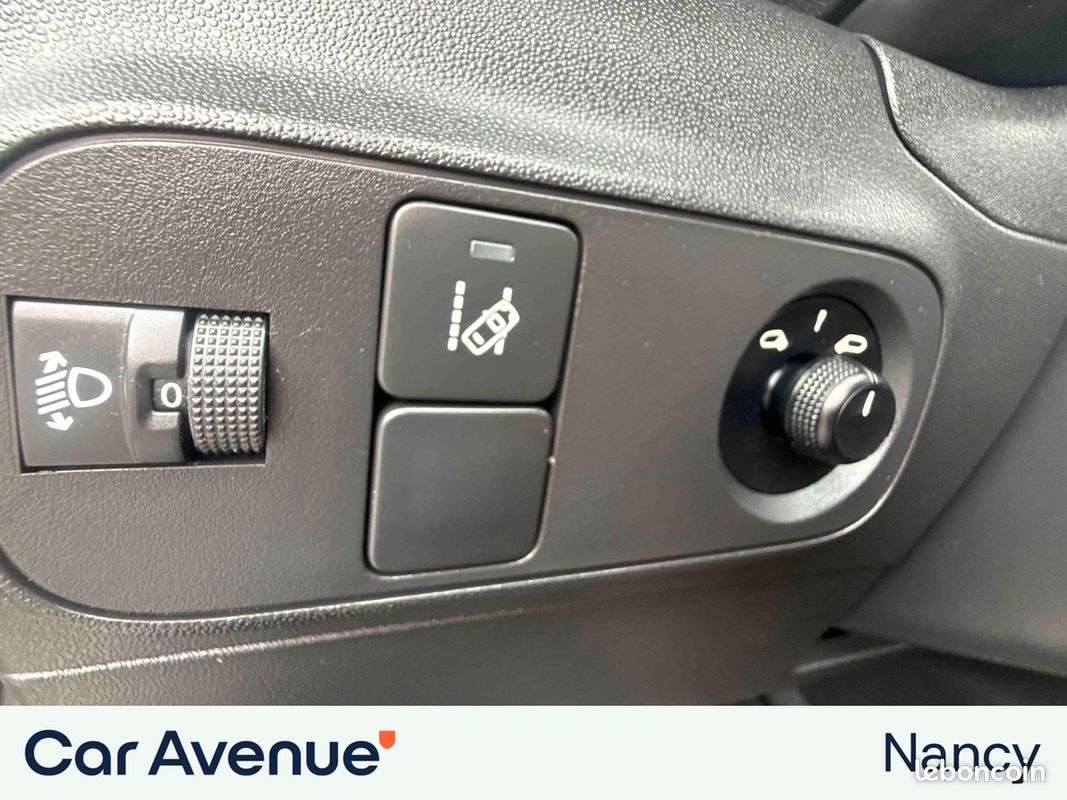 CITROEN C3 PureTech 83 S&S BVM5 YOU (image 19)