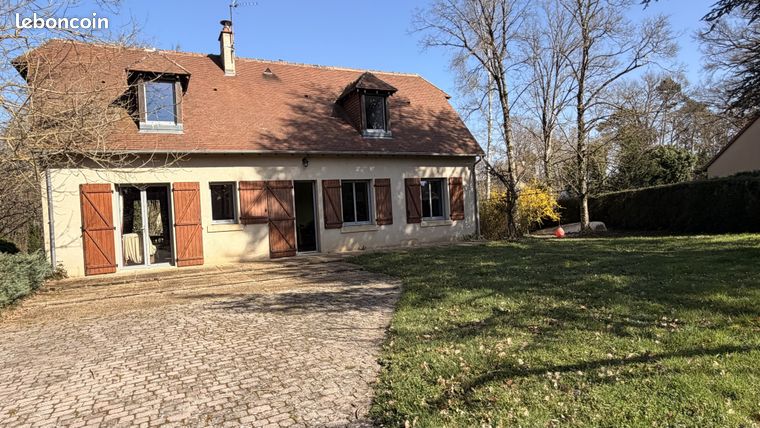 Propriété 9 pièces 146 m²