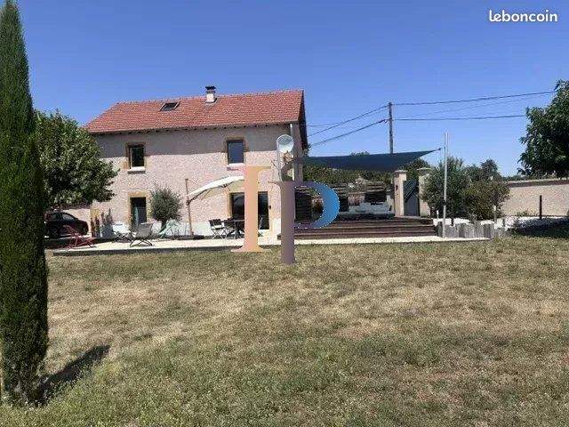 Maison 7 pièces 136 m² · à Fleury-la-Montagne · 136 m² · 305 000 €