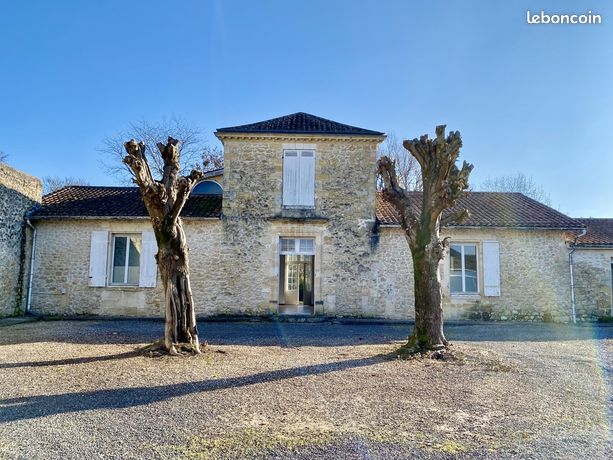 Maison 12 pièces 630 m²