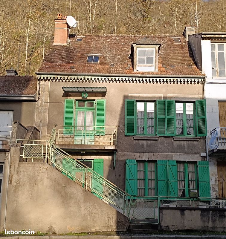 Maison 4 pièces 96 m² · à Aubusson · 96 m² · 29 000 €