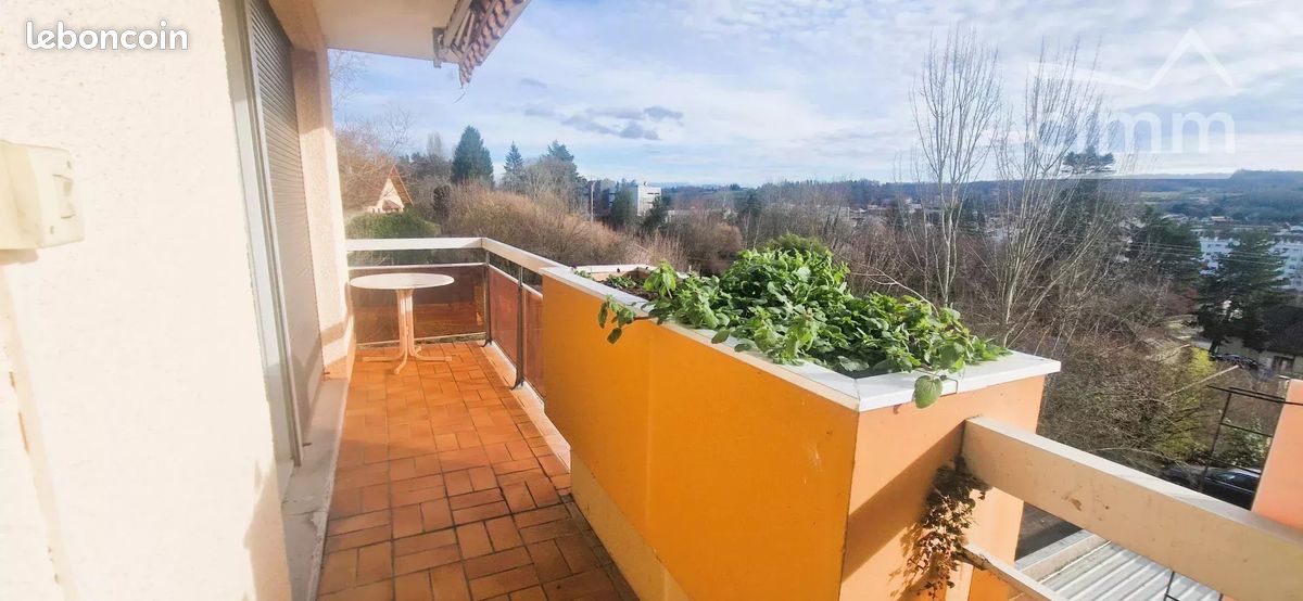 Appartement 3 pièces 69 m² · à La Tour-du-Pin · 69 m² · 149 000 €