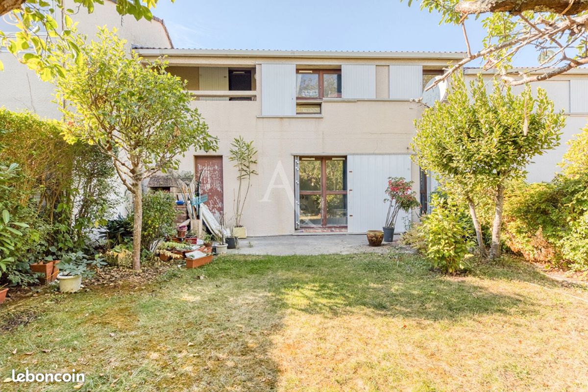 Maison 5 pièces 106 m² · à Noisiel · 106 m² · 349 000 €