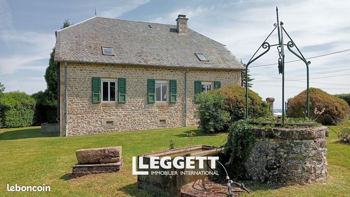 Maison 12 pièces 286 m² · à Saint-Privat · 286 m² · 429 300 €