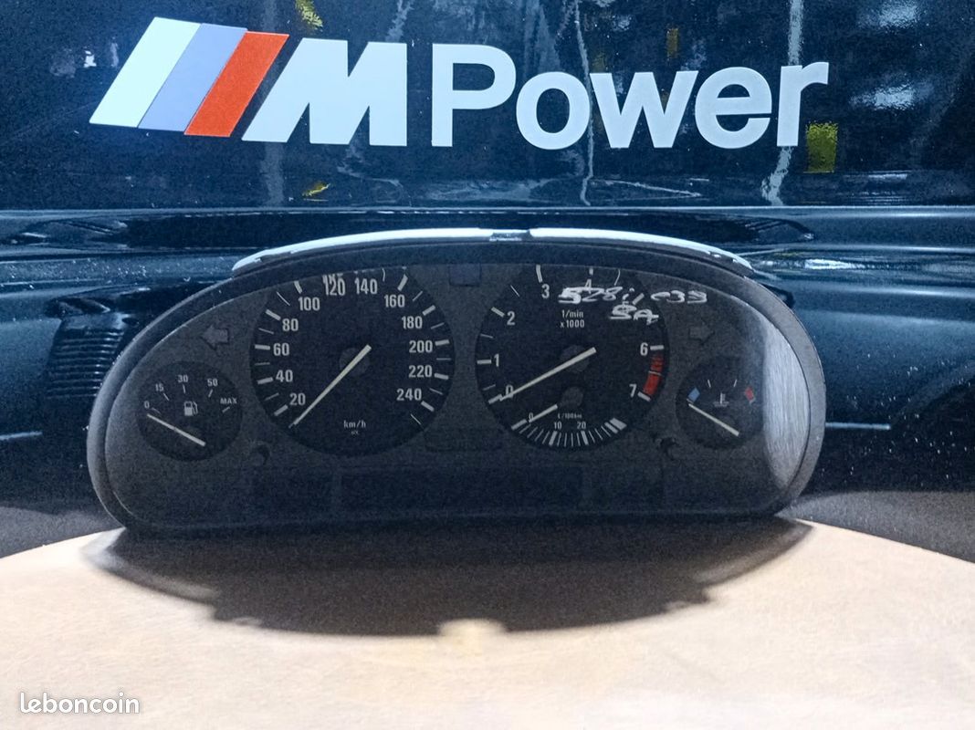 Compteur de bmw série 5 e39 (image 1)
