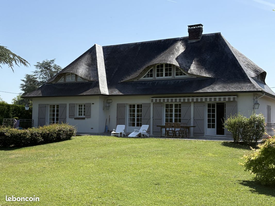 Maison 7 pièces 190 m² · à Merey · 190 m² · 522 000 €