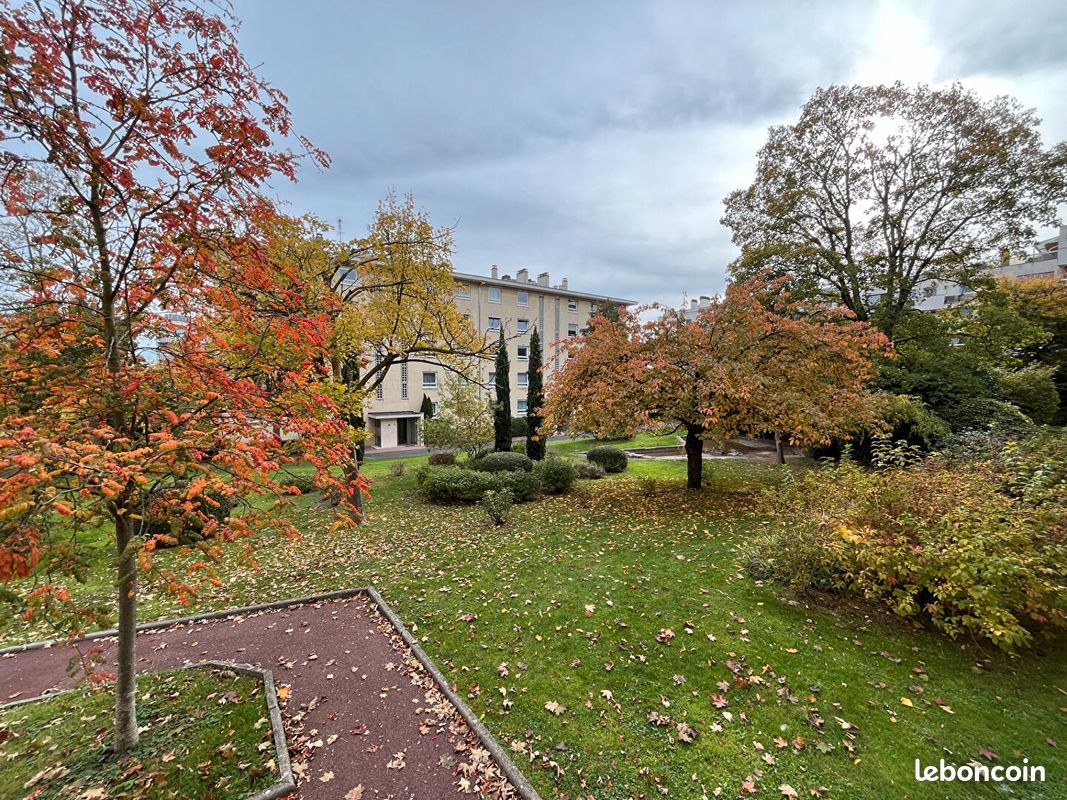 Appartement 6 pièces 105 m² · à Saint-Cloud · 105 m² · 579 000 €